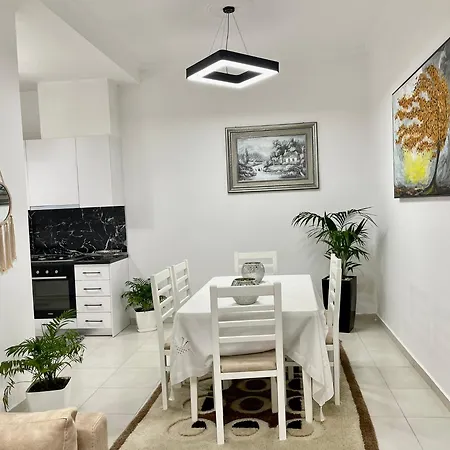 Aleksandra Apartment